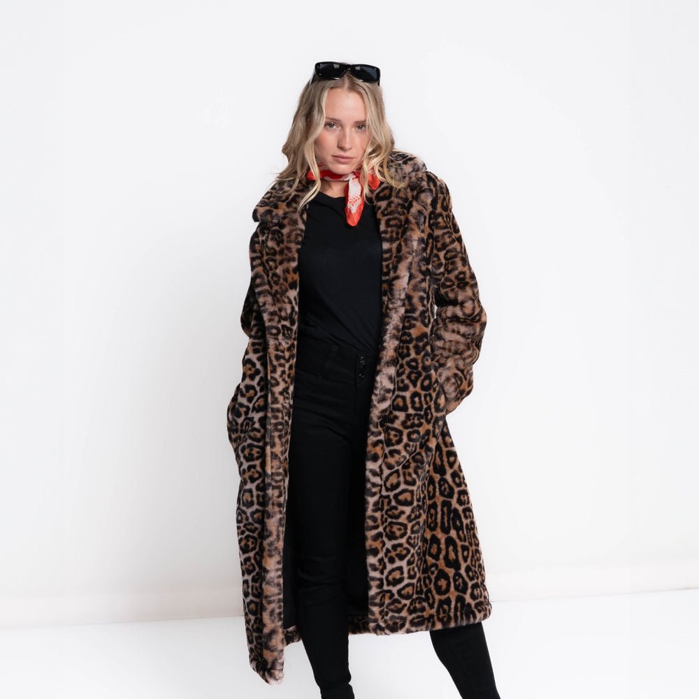 Yellowstone Beth Leopard Coat - Paramount Shop