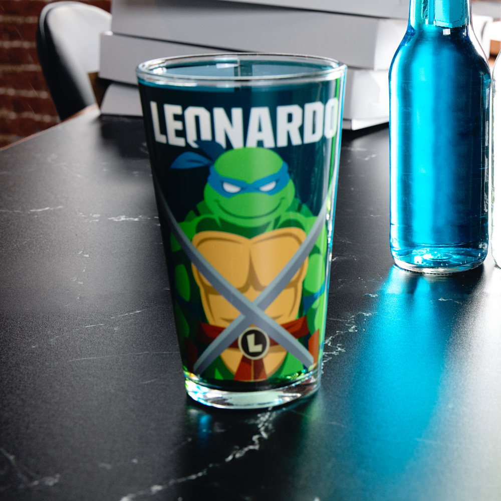 Teenage Mutant Ninja Turtles Leonardo 17 oz Pint Glass
